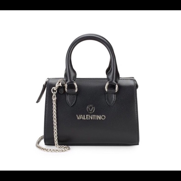 Handbags - Valentino satchel 💋☀️🎁